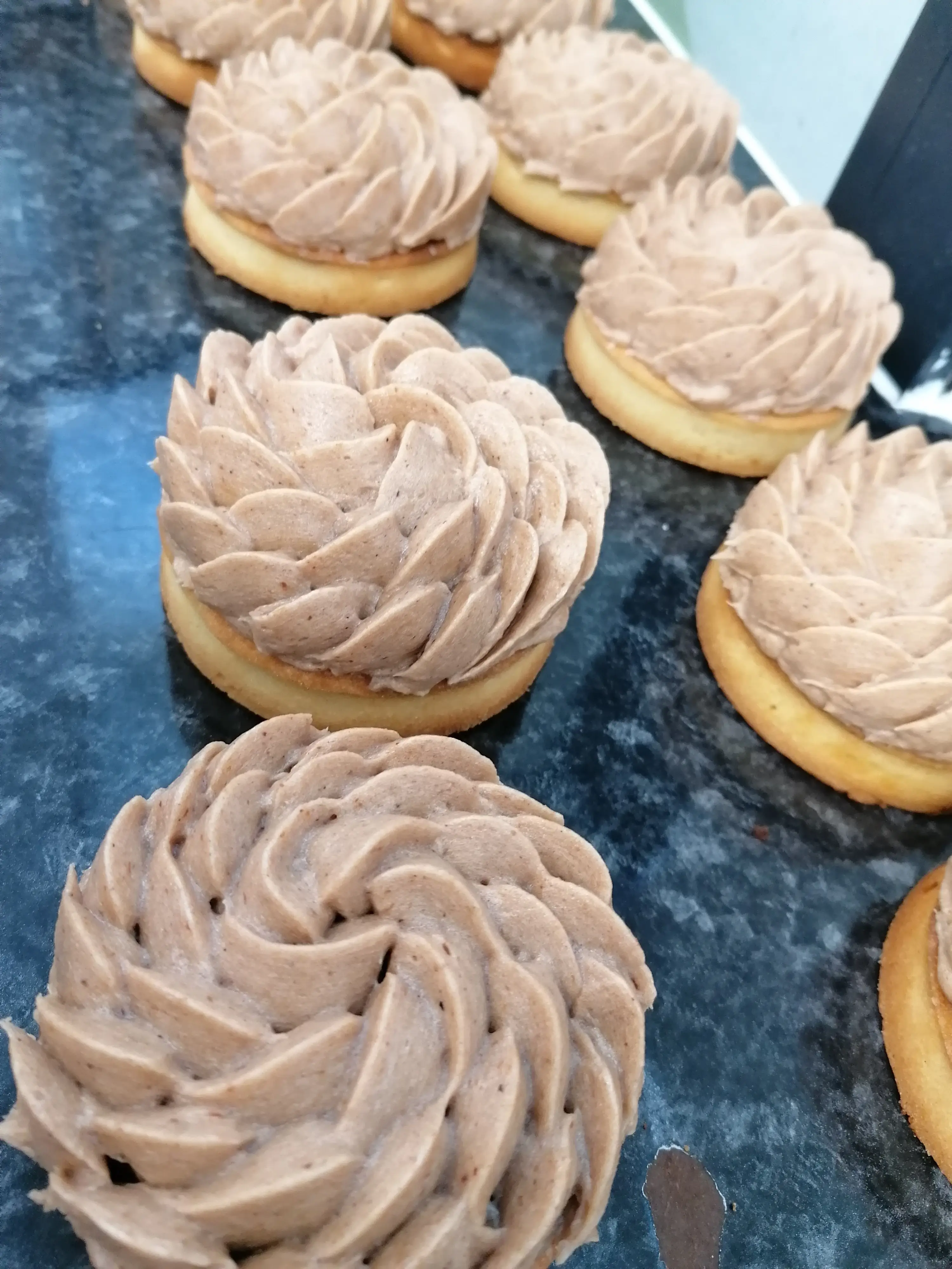 Mont-blanc (crème de marron-vanille) 